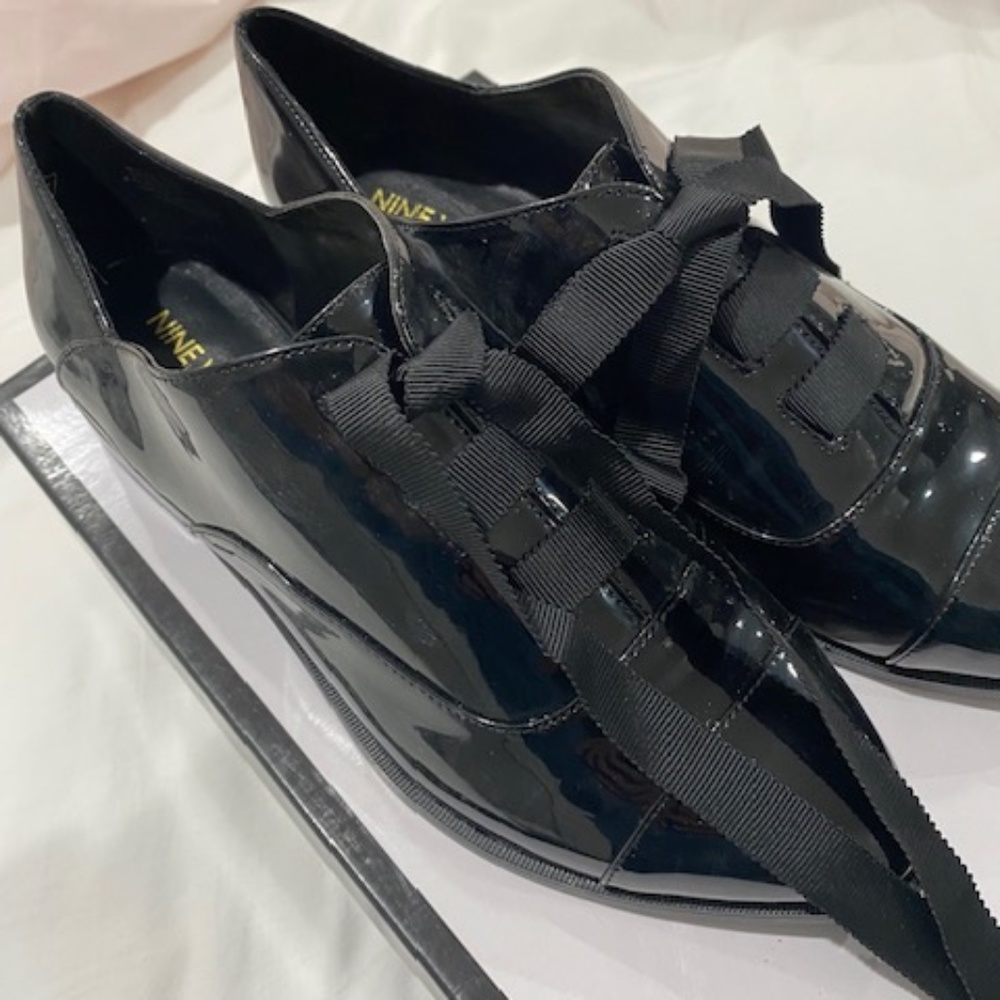 Nine West "Patent" Oxfords - Black, Sz 8.5; BRAND NEW IN BOX
